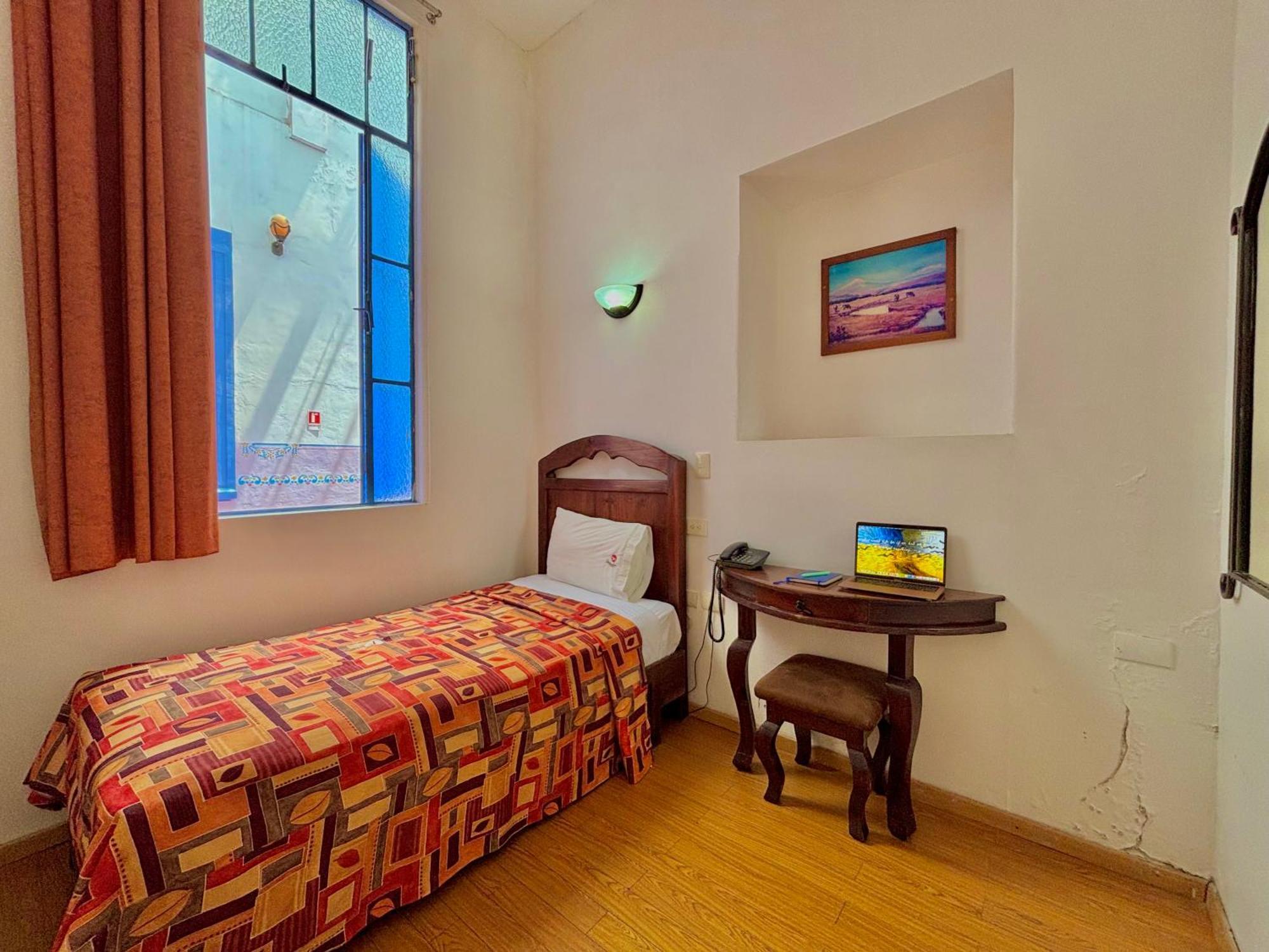 Hotel La Alhondiga Πουέμπλα Εξωτερικό φωτογραφία