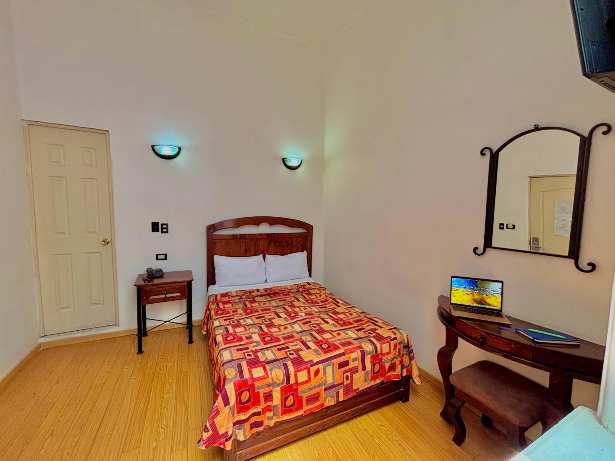 Hotel La Alhondiga Πουέμπλα Εξωτερικό φωτογραφία